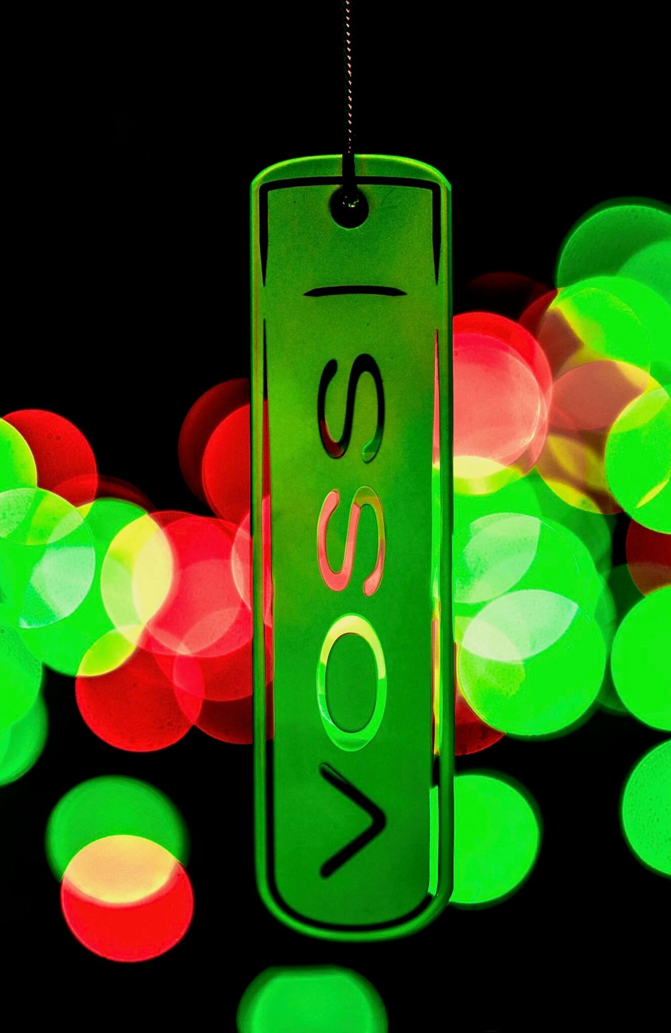 Voss Ornament